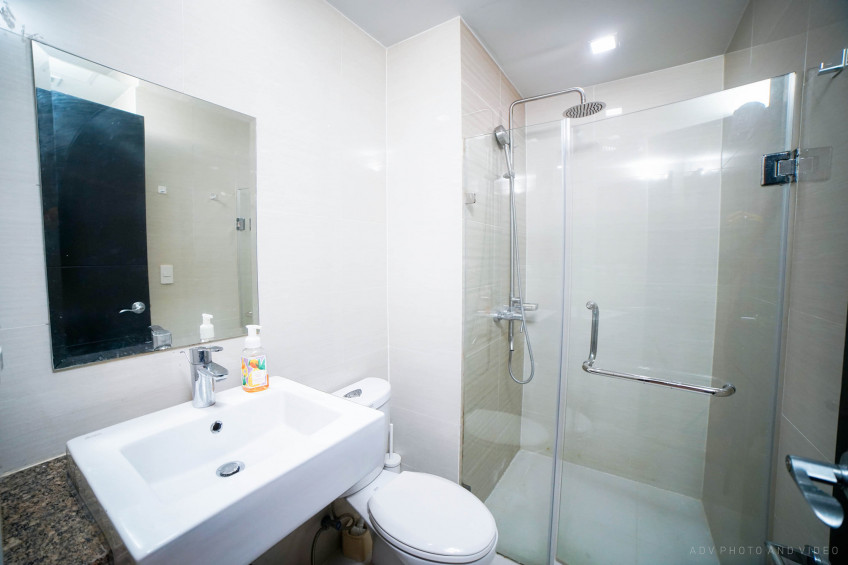 Condominium Unit For Sale In 101 Newport Boulevard Pasay