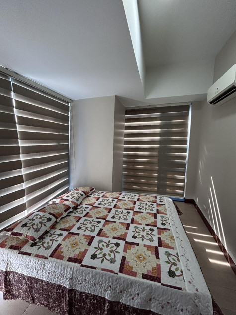 Clean Title RFO 2BR With Balcony & Parking For Sale At Three Central Salcedo Village Makati