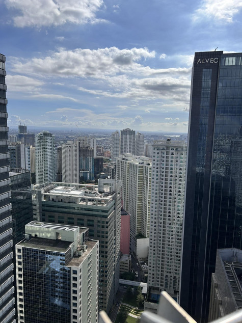 Clean Title RFO 2BR With Balcony & Parking For Sale At Three Central Salcedo Village Makati