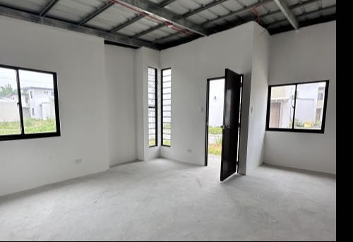 For Sale/Pasalo - Bungalow House & Lot (Corner Unit) In Pampanga