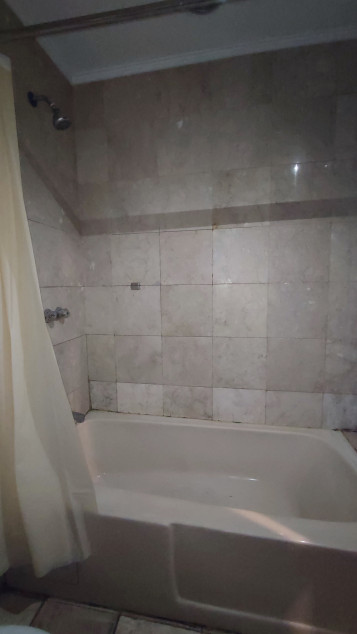 Semi Furnished Studio Unit With 2 Beds At Oxford Suites Makati