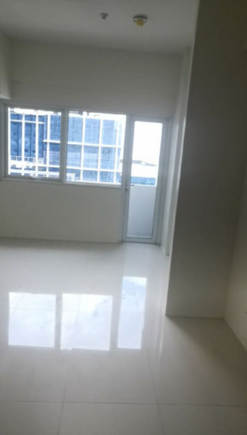 100 West Makati 1 Bedroom New House For Sale