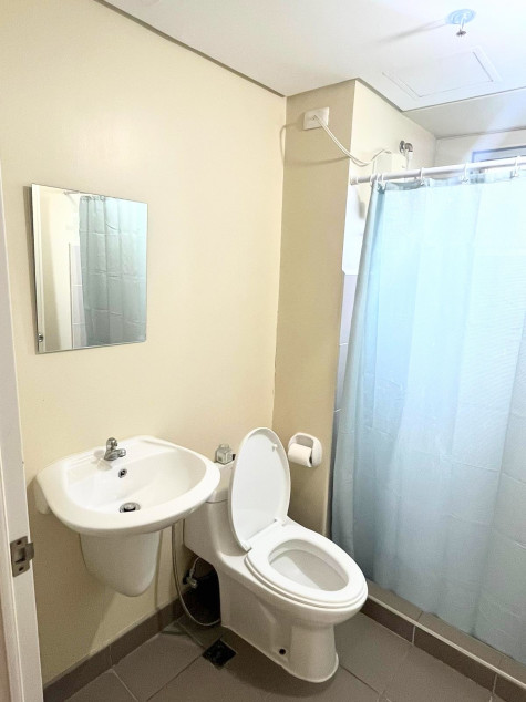 Aesthetic Minimalist Condo Available Immediately (Direct Owner - No Agent Fee)