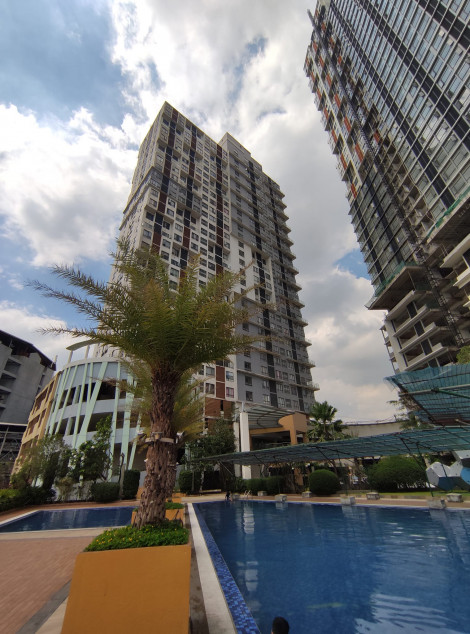 Semi Furnished Studio Type Condo - Congressional Town Center