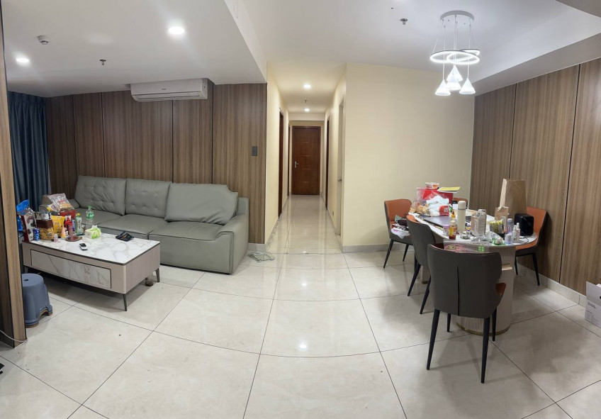 House For Sale In Royal Peak Plaza, Pasay