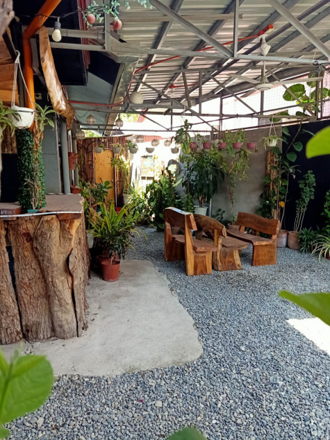 Residential House & Lot Near Commercial Area: Nueva Ecija