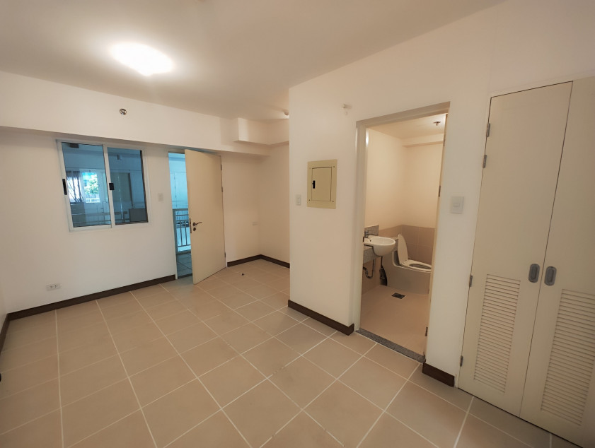 2 BR Condo Unit At DMCI Infina Towers Quezon City