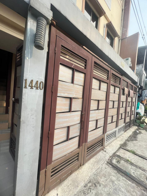 4-Storey Property With Studio Units Residential Commercial Property In Makati City