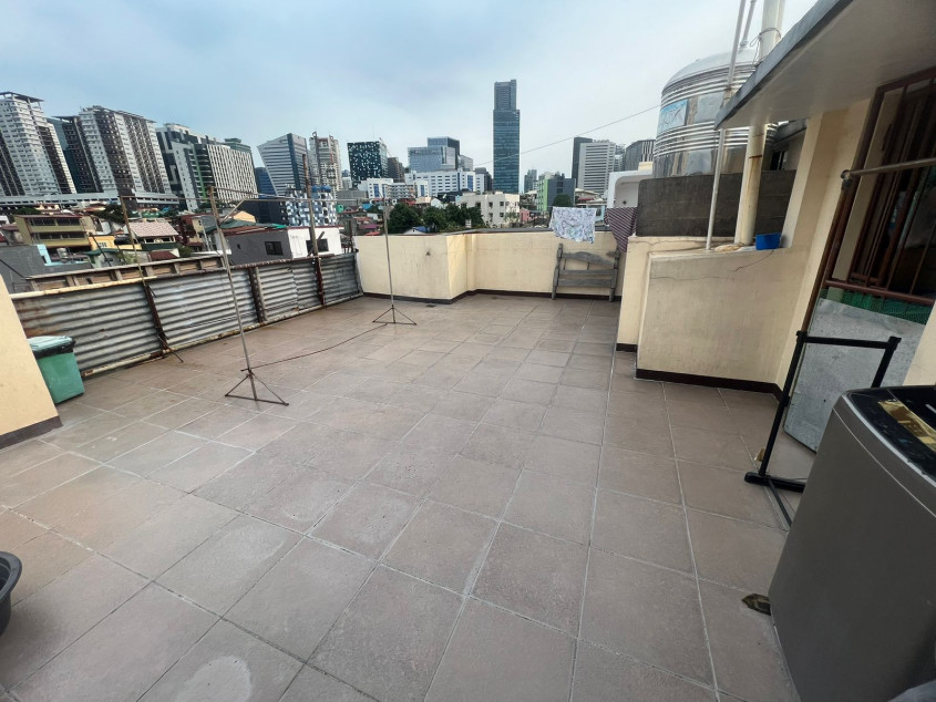 4-Storey Property With Studio Units Residential Commercial Property In Makati City