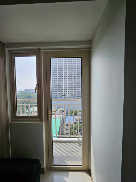 RFO Clean Title Furnished 1BR With Balcony For Sale At SMDC Coast Residences Roxas Blvd. Pasay