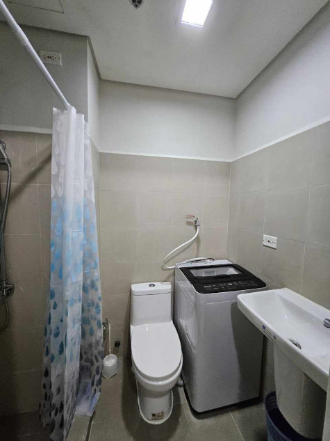 RFO Clean Title Furnished 1BR With Balcony For Sale At SMDC Coast Residences Roxas Blvd. Pasay