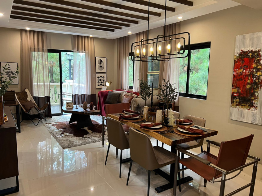 Condominium At Tagaytay (Crosswinds)