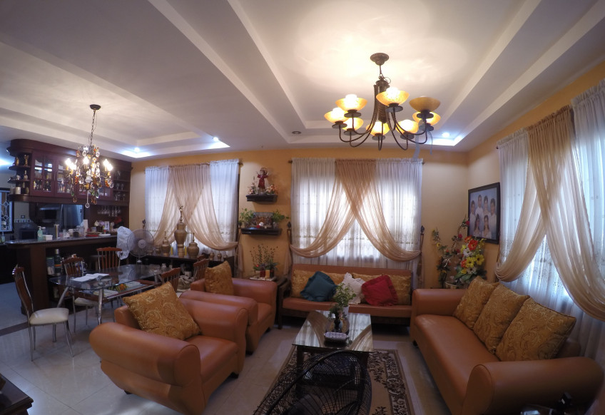 House Adn Lot For Sale - Vermont Park Executive Village Subdivision (Antipolo, Rizal)