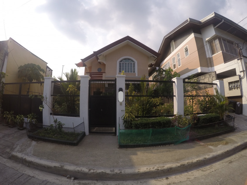 House Adn Lot For Sale - Vermont Park Executive Village Subdivision (Antipolo, Rizal)