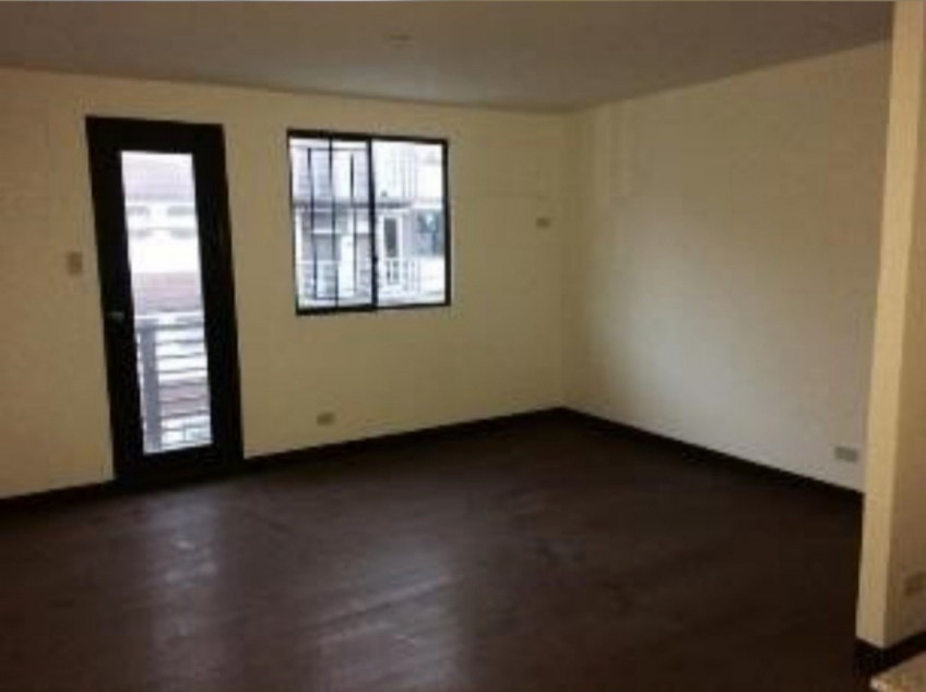 Undervalue Condo Unit With Parking In Solano Hills, Muntinlupa Alabang