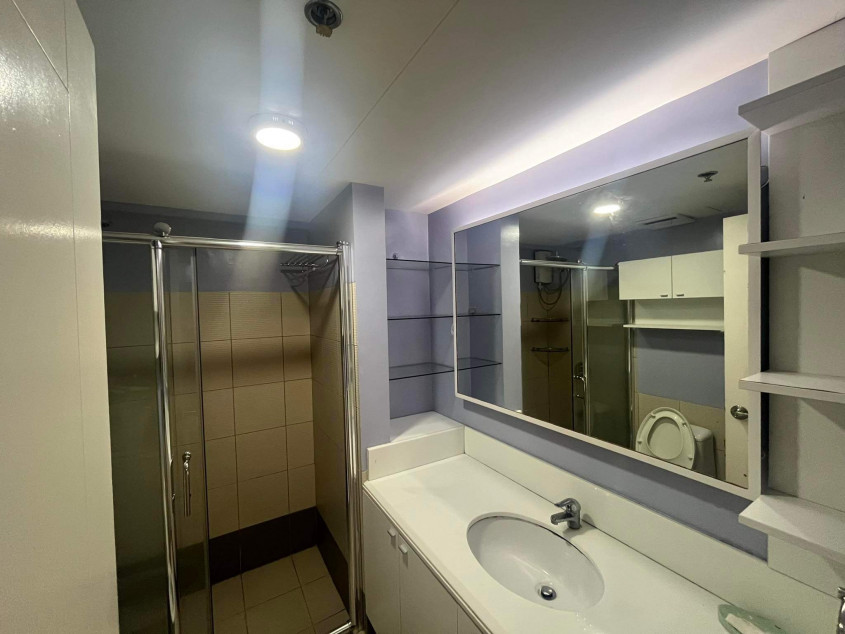 For Sale: 2BR 54 SQM Unit At DMCI One Castilla Place Quezon City