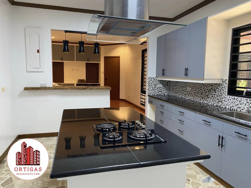 Fully Furnished House And Lot For Lease At Carmenville Subdivision, Angeles, Pampanga