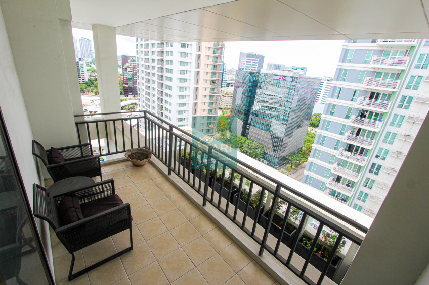 Luxurious 3BR Bi-Level Penthouse In Avalon, Cebu Business Park For Sale
