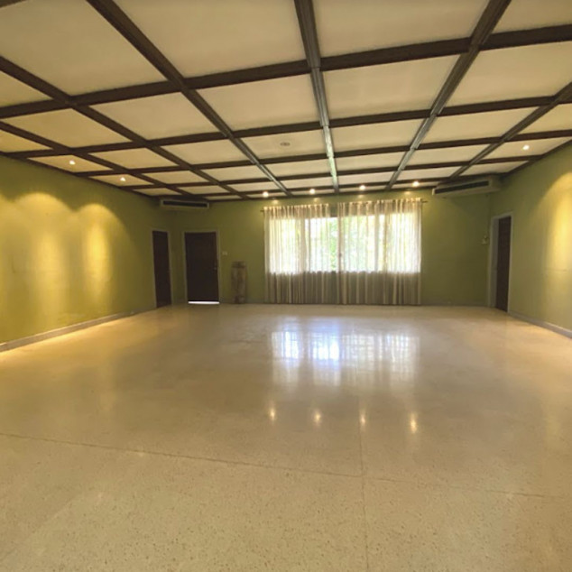 For Sale: House And Lot In Urdaneta Village Makati