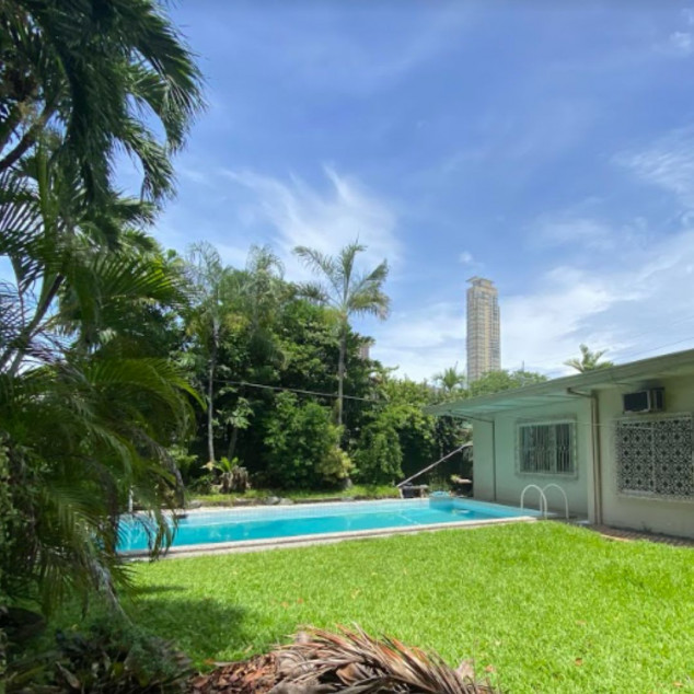 For Sale: House And Lot In Urdaneta Village Makati