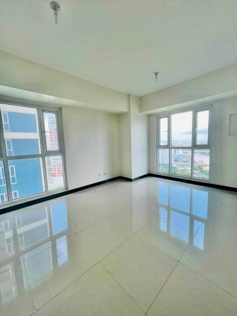 Condo Unit For Sale At Axis Residences Mandaluyong