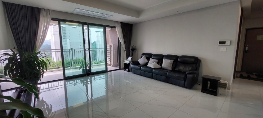 4BR Luxury Condo Unit In Clark, Pampanga