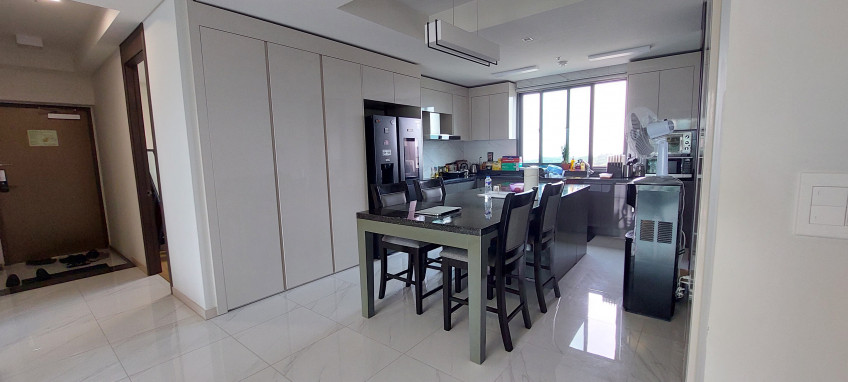 4BR Luxury Condo Unit In Clark, Pampanga