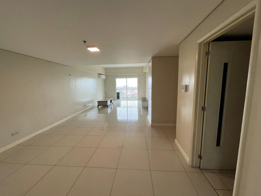 3BR Four Season Riviera Plum Blossom with 1 Parking Binondo Manila