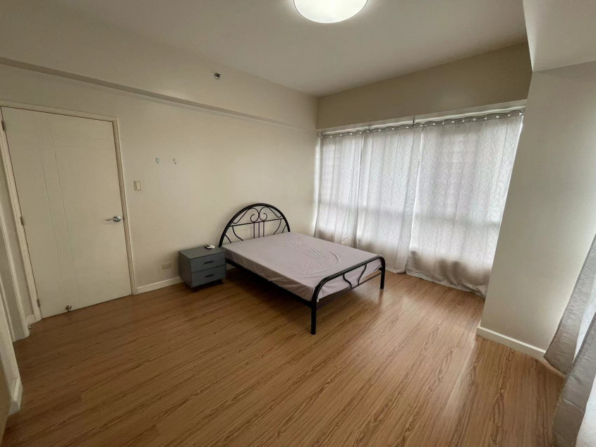 3BR Four Season Riviera Plum Blossom with 1 Parking Binondo Manila
