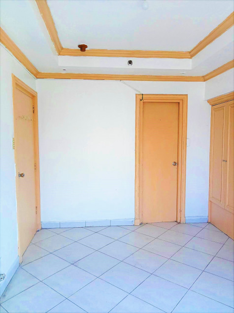 Unfurnished 2 Bedroom Unit At Kingswood Makati Condominium