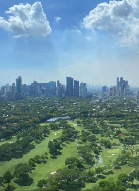 2 Bedroom Unit With Golf Course View In BGC, Taguig