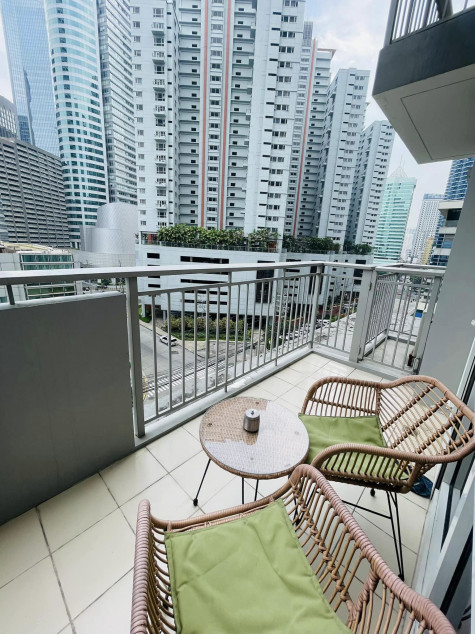 Clean Title RFO Fully Furnished 1BR With Balcony For Sale At The Lerato Makati