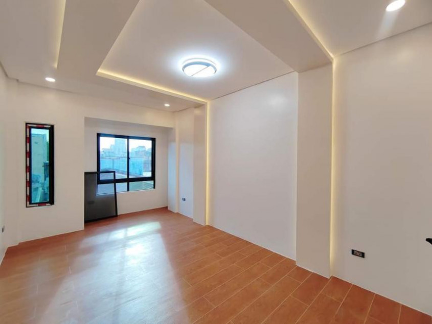 Townhouse For Sale In Sampaloc Manila