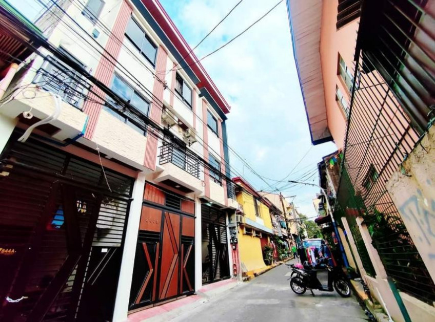 Townhouse For Sale In Sampaloc Manila