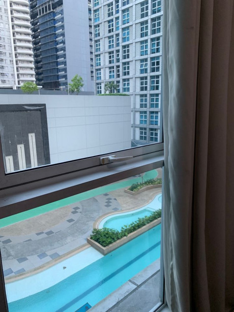 Clean Title RFO Furnished Studio Unit For Sale At The Linear Makati