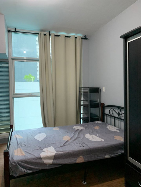 Clean Title RFO Furnished Studio Unit For Sale At The Linear Makati