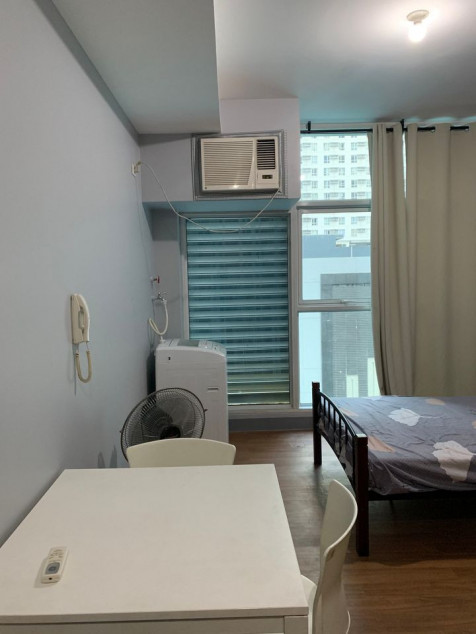 Clean Title RFO Furnished Studio Unit For Sale At The Linear Makati