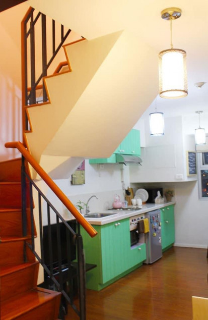 Loft Style Condo near Robinsons Cybergate, Boni Avenue
