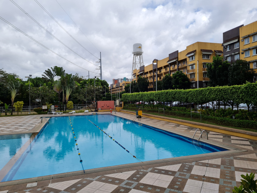 Condo - Sharing at BGC besides West McKinley Hills