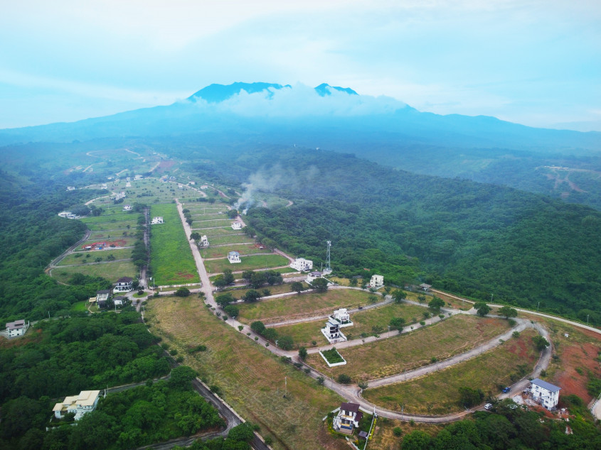 185sqm Beach Lot Property with World Class Amenities in Bataan