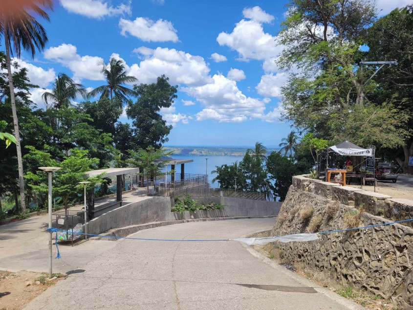 Prime Property with Breathtaking Views of Taal Lake and Volcano!