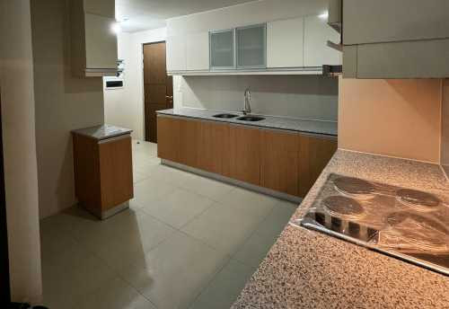 Last 4 Bedroom Penthouse Rent to Own Condo For Sale in Uptown Ritz BGC