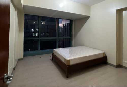 1 Bedroom Rent to Own Condo For Sale in One Uptown BGC near Mitsukoshi Mall