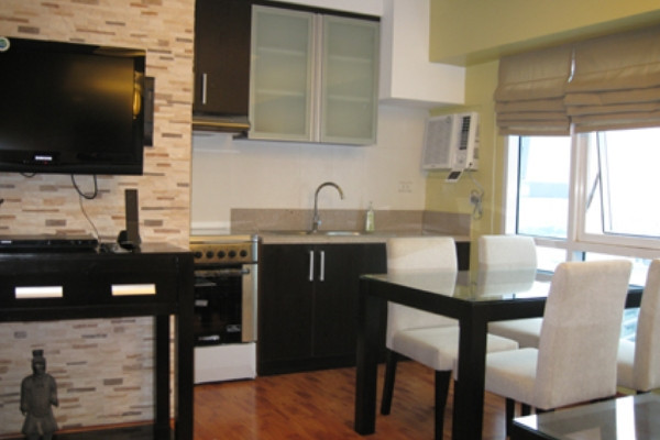 2 Bedroom Bi-level East of Galleria Condominium - Below Market Value!