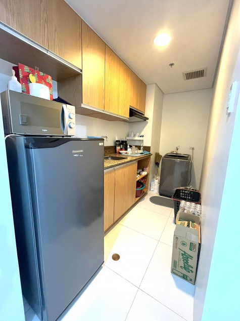 Funished 1 Bedroom Unit in Times Square West, BGC for Sale (30Q)