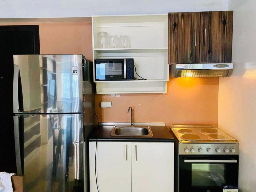 Clean Title RFO Furnished Studio Unit with Parking FOR SALE at Avida Towers Cityflex BGC Taguig