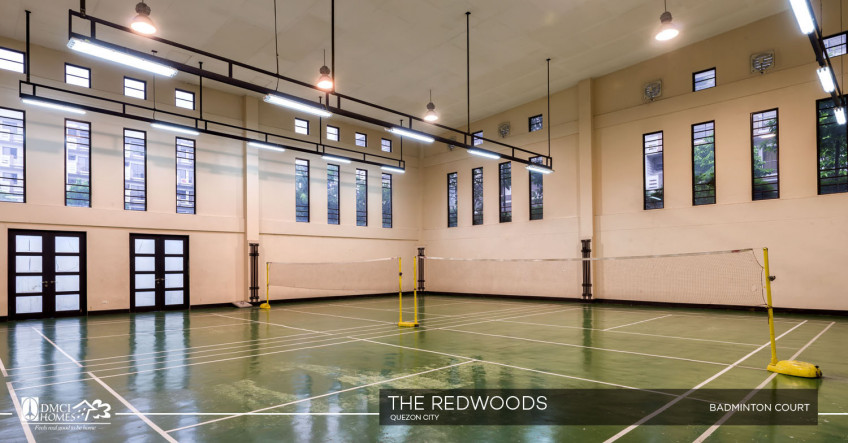 Redwoods, 2 Bedroom Condo Fairview QC Reduced to sell!