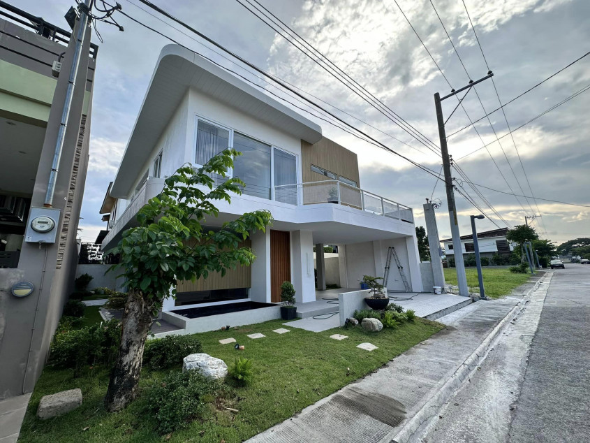 Luxury Living Awaits: Brand New Muji Inspired Dream Home in the BEST community in Pampanga!