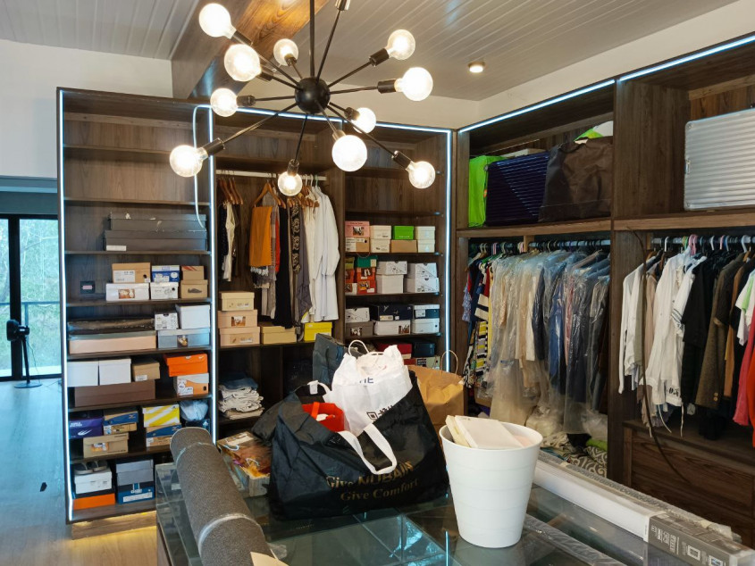 Panoramic Ocean and Mountain View Luxury House For Sale By Owner in Baretto, Olongapo City