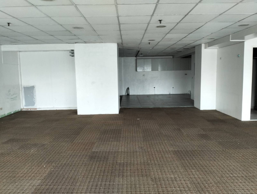 Office Space for Lease at Burgundy Corporate Tower Buendia Makati - 253 sqm fitted unit